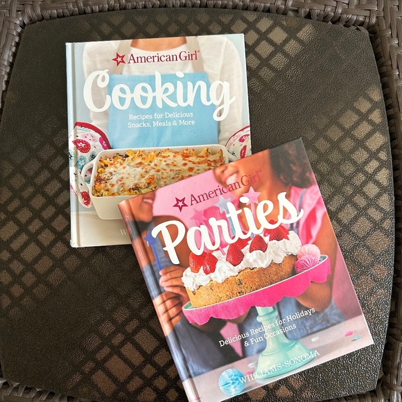 American Girl Kitchen Cookbooks Cooking/Baking set of 2 - Picture 1 of 8